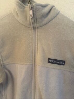 Columbia Two-Tone Light Beige Fleece Jacket